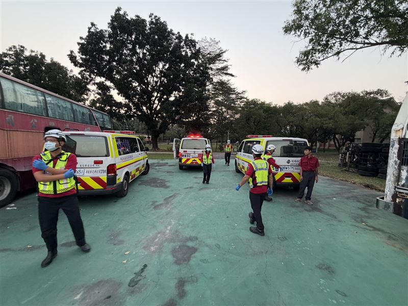 3傷者被送往屏東基督教醫院接受治療。（圖／翻攝畫面）