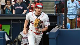 洛磯新秀醒著切除腦瘤　1句話鼓舞眾人！