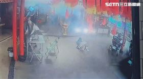 基隆一處宮廟今天上午8時許發生一起疑似氣爆意外。（圖／翻攝畫面）