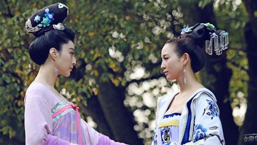 范冰冰抱&quot;寶島影后&quot;秒刪　張鈞甯低調發聲