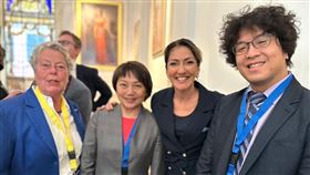 中共搞全球通緝！沈伯洋、范雲在國際自由聯盟推「反制垮國鎮壓」決議通過。（圖／范雲辦公室提供）