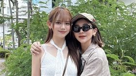 王彩樺與黃于庭母女情深。（圖／中天提供）