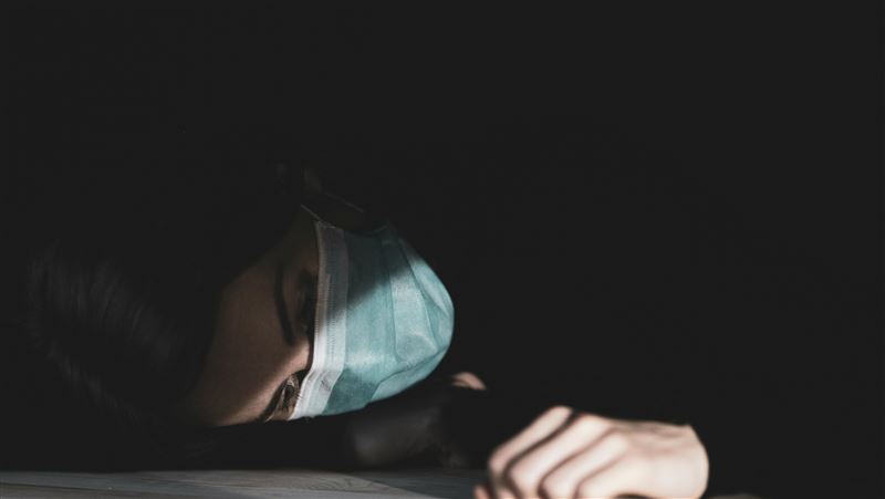 暈倒「掐人中」有效嗎？重症醫2字神解答