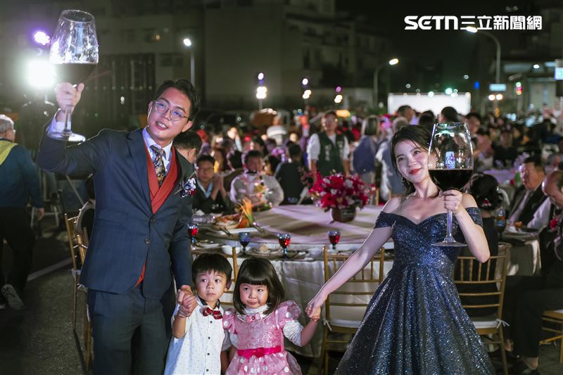 李宗霖與陳嘉伶晚宴席開百桌，總統賴清德錄製影片祝賀新人。（圖／李宗霖提供）