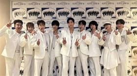 韓國知名男團SJ臺北演唱會甫落幕，粉絲熱情仍未退場，卻因一個「流入公益市集的應援手作包」在網路上掀起爭論。（圖／翻攝自利特IG）