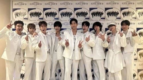 SJ利特姊義賣應援物！公益說法網路炸鍋