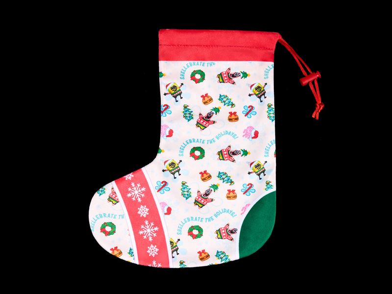 全店消費滿千即可以59元加購海綿寶寶聖誕襪束口袋。（圖／品牌業者提供）