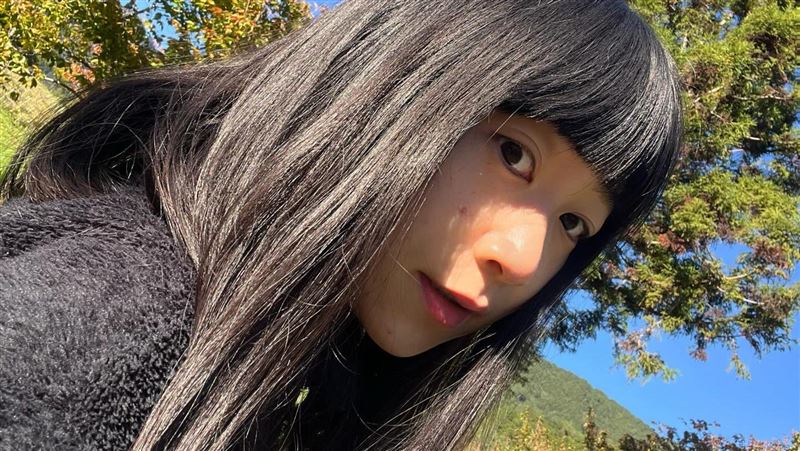 NanaQ以「極簡」人設打開知名度，卻經常因為行為和人設不符，遭網友謾罵。（圖／翻攝自NanaQ Threads）