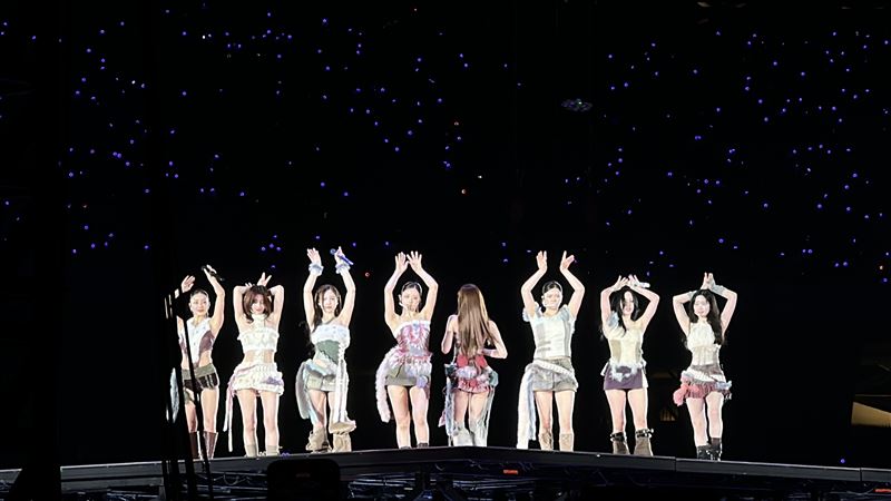 TWICE世巡高雄站第二日開唱。（圖／讀者提供）