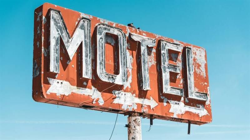 與男友住摩鐵　女半夜3點被逼退房掀論戰