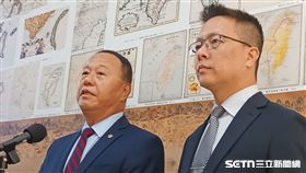 國防部副部長柏鴻輝今（24）日上午赴立法院內政委員會就「普發新版台灣全民安全指引如何提升全民安全意識之政策效益評估」進行專題報告，並備質詢前受訪。（圖／記者盧素梅攝影）