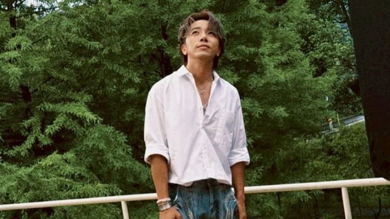 坤達遭求刑2年8月　燦笑打高爾夫被目擊