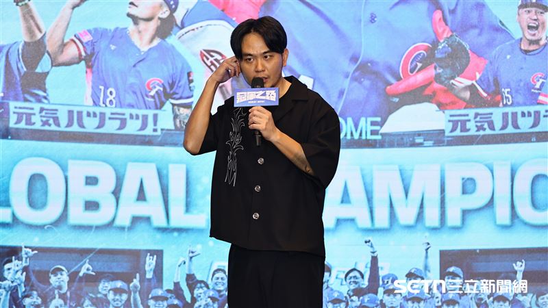 12強紀錄片《冠軍之路》記者會，主題曲《今天的我》主唱楊大正談創作理念。（圖／記者劉彥池攝影）