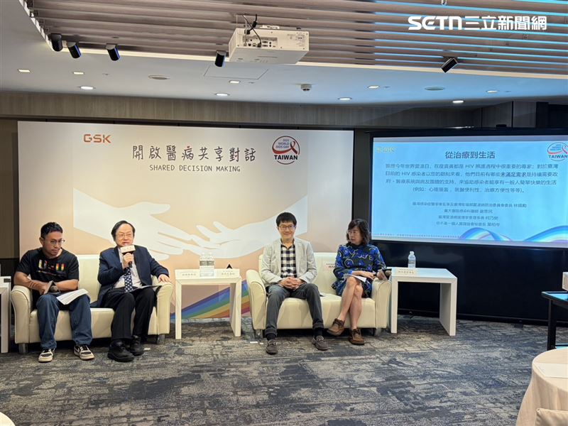 林錫勳（左二）醫師表示，暴露前預防性投藥（PrEP）普及化與提升HIV檢測可近性，將成為降低新發感染的兩大關鍵策略。（圖／記者簡浩正攝影）