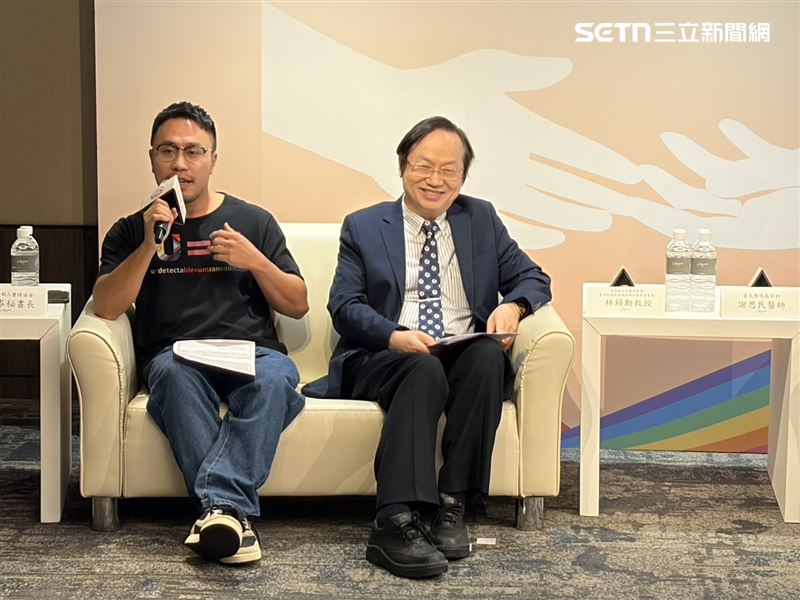 「你不是一個人實踐協會」秘書長葉柏岑（左）指出，政府與醫療系統若能在心理、就醫便利及資訊透明等層面持續協助，將有助每位HIV感染者享有與一般人一樣簡單快樂的生活。（圖／記者簡浩正攝影）