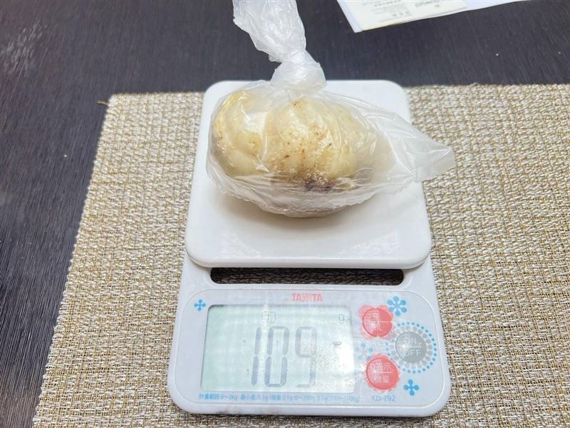 日發中藥的「百合」檢出重金屬鎘1.65mg/kg。（圖／翻攝自食藥署）
