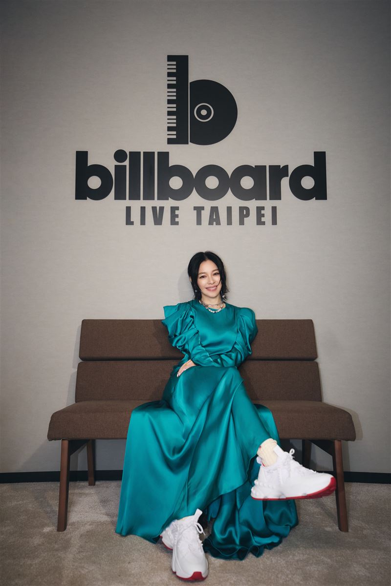 徐若瑄首度站上Billboard Live Taipei舉辦演唱會。（圖／索尼音樂、Billboard Live TAIPEI提供）