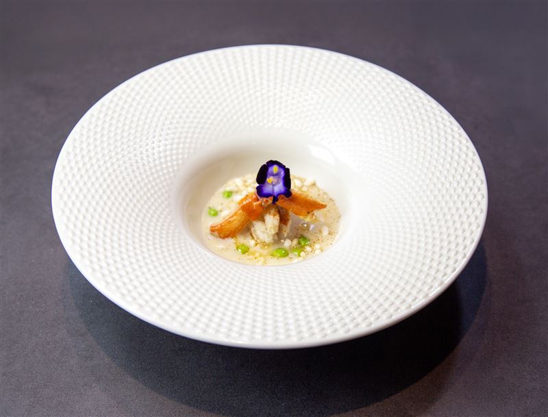 順德魚湯松葉蟹。（圖／品牌業者提供）