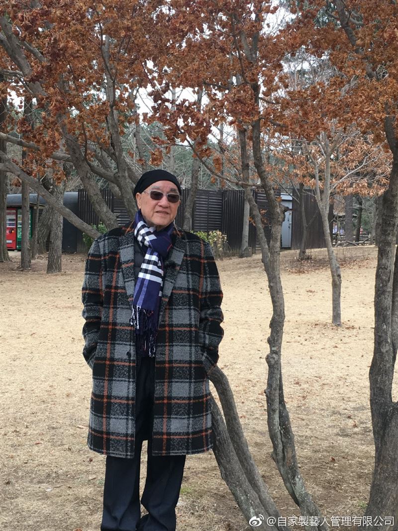 盧海鵬神采奕奕，明年將開演唱會。（圖／翻攝自盧海鵬微博）