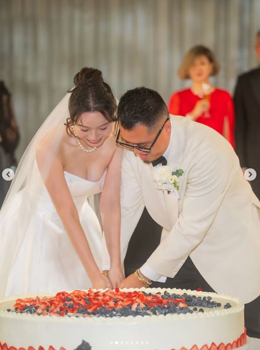 「河南王」王任生孫子大婚,新郎、新娘背景超狂。(圖/翻攝自劉嘉玲IG)