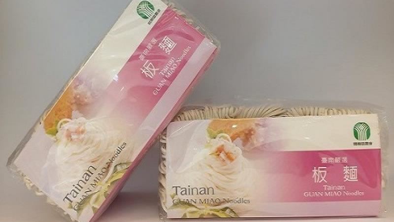 原PO買460克的麵條被升級成1.2公斤的麵條。（圖／翻攝自關廟區農會）