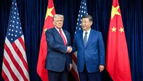 川普，習近平，川習會，南韓金海國際機場會晤。（圖／翻攝自白宮官網）