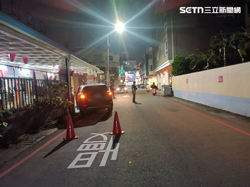 簡男開車突昏迷、無生命跡象，送醫宣告不治。（圖／翻攝畫面）