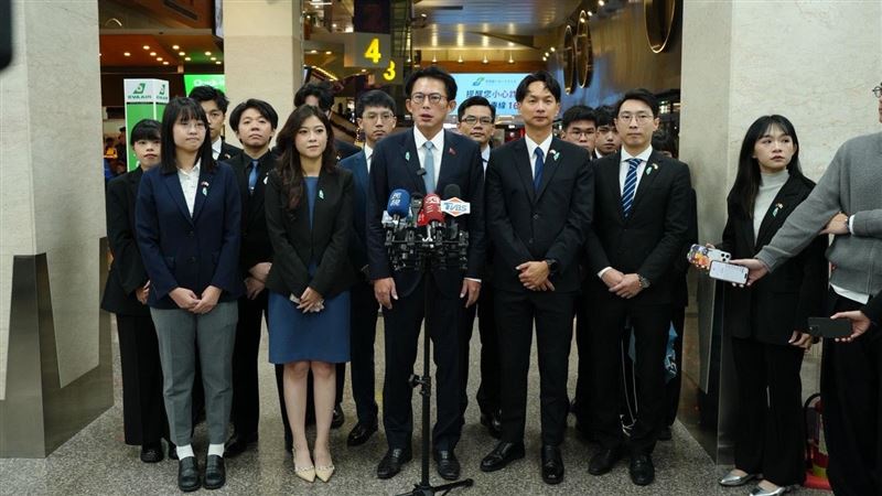 柯文哲土城十講擬復出！黃國昌今訪日交流