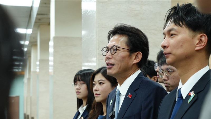 週刊曝收錢辦事證據！黃國昌辦公室這樣說