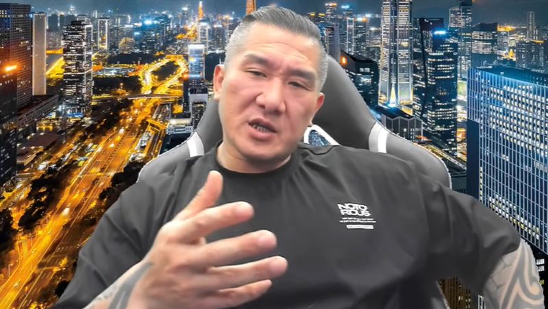 才開除鬧翻小瑋!46歲館長突憂猝逝危機