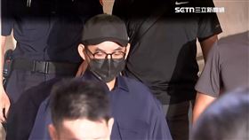 黃子佼持未成年不雅片