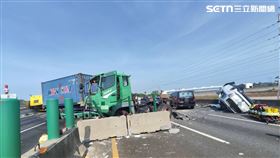 高科,岡山,高雄,貨櫃車,貨車,事故（圖／翻攝畫面）