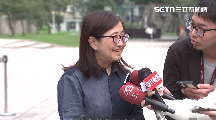 林奕華說明雙城論壇時程（圖／翻攝畫面）