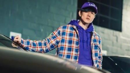 林俊傑疑情侶裝同框高挑女　驚人身家被挖