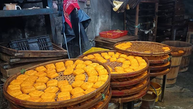 新莊廟街知名的百年老店「尤協豐豆干店」已歇業。（圖／翻攝自google maps）