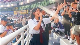 廉世彬來台發展1年，甜美笑容被球迷封為「樂天沈佳宜」。（樂天桃猿提供）