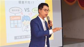 知名房仲網紅作家陳泰源家族被爆出與建商不斷纏訟，讓跟著合建的多戶鄰居至今仍無法順利過戶。（翻攝自陳泰源臉書）