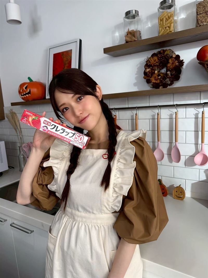 日本女星松村沙友理稱讚高市早苗讓年輕人開始關心政治。（圖／翻攝自X平台@sayuringo_staff）