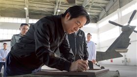 總統賴清德以「我將提升國防預算以捍衛我們的民主」為題，投書美國重要媒體《華盛頓郵報》。（圖／翻攝自賴清德臉書）