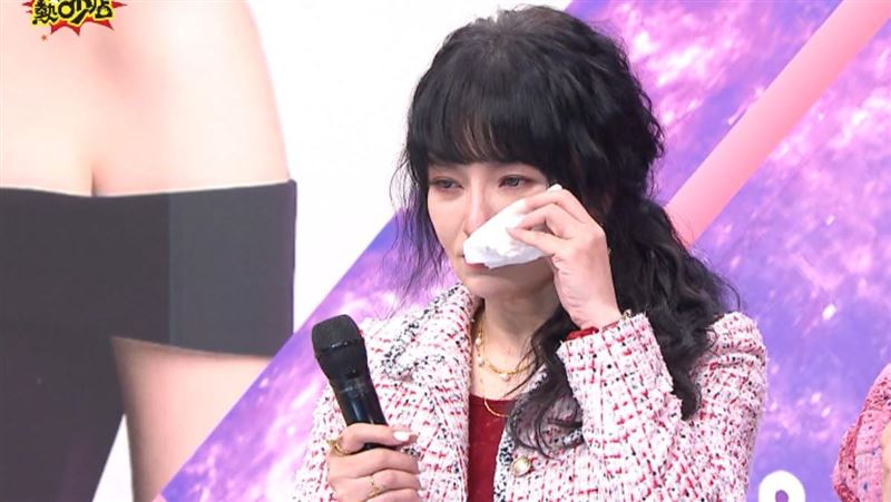 代班沈玉琳主持　唐綺陽當場錄到一半哭了