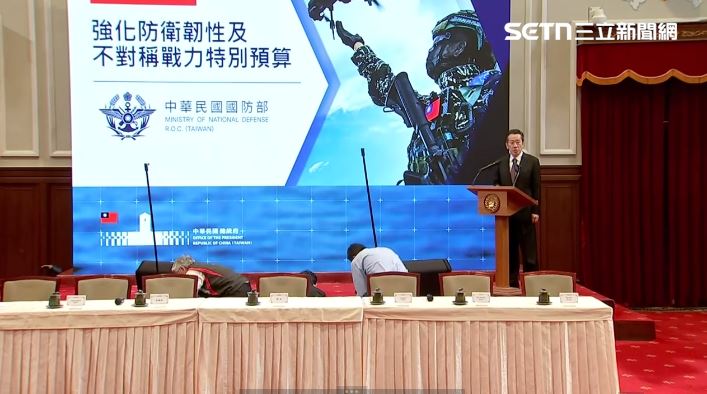 國防部長顧立雄簡報（圖／翻攝畫面）
