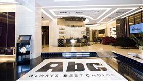 謝尚廷,ABC牙醫聯盟,高雄,牙醫,密醫（圖／翻攝ABC牙醫聯盟官網）