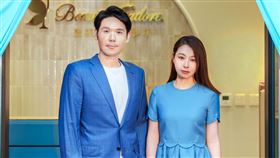 聖緹雅創辦人薛博仁（左）與董娘陳怡蓉。（圖／聖緹雅醫療集團提供）