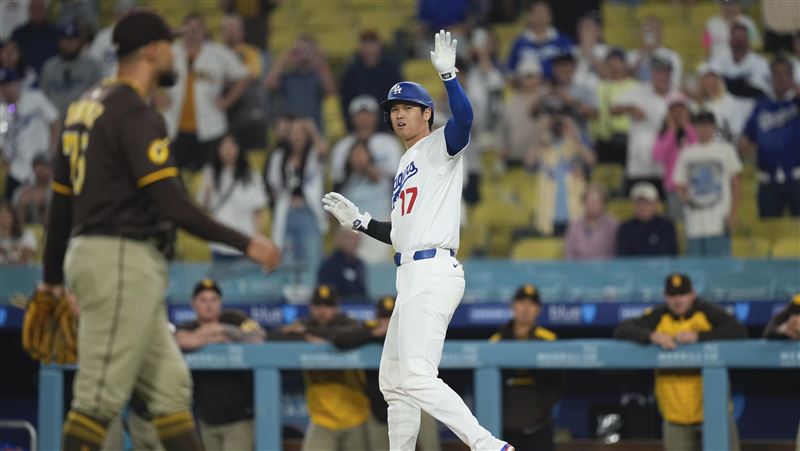 教士故意觸身球踩到界線？　大谷：都忘了