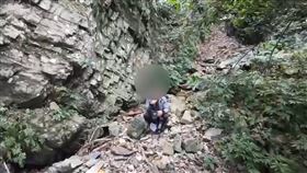 裝甲兵，獨攀「八唐縱走」，失聯6日找到了，無外傷，無人機，溪谷尋獲(圖／台中市消防局提供)