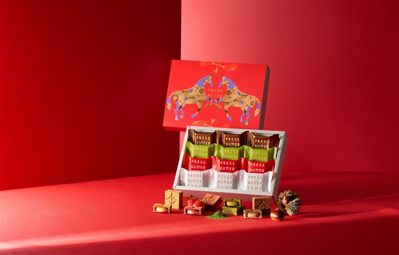 日本PRESS BUTTER SAND「貳馬賀新春」農曆新年限量禮盒開放預購。（圖／品牌業者提供）