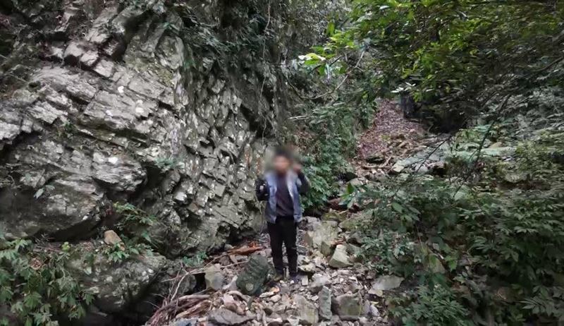 裝甲兵，獨攀「八唐縱走」，失聯6日找到了，無外傷，無人機，溪谷尋獲(圖／台中市消防局提供)