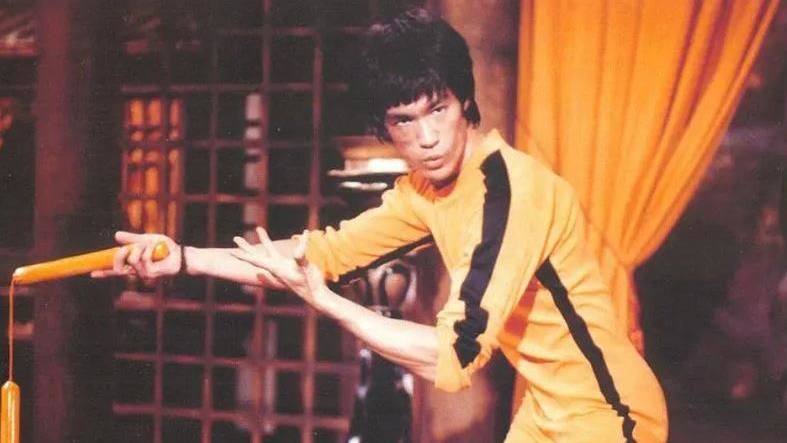 李小龍穿黃色戰衣真相曝光！原因震撼永傳