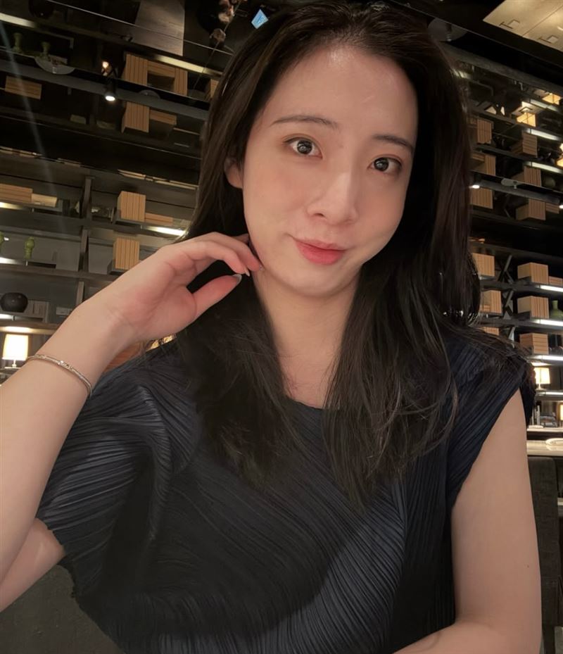 Fumi阿姨今年25歲。（圖／翻攝自臉書）