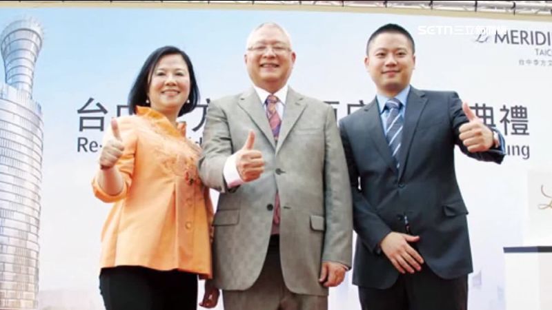 「迪化街大帳房」李銘松（中）